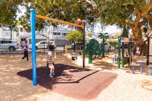 Bulimba Memorial Park playground swings