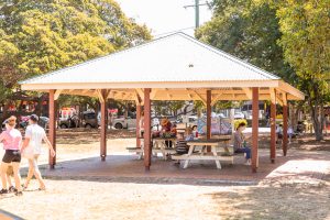 Bulimba Memorial Park playground seating
