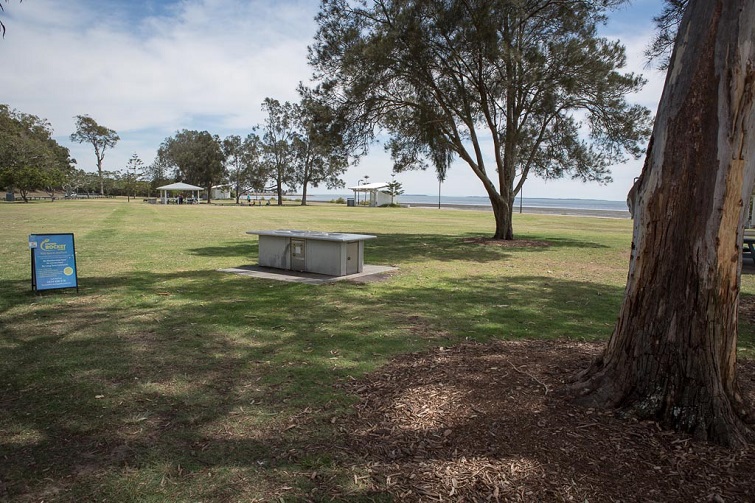 Lota Park at Lota | Fig Tree Point Park by the bayside - Brisbane Kids