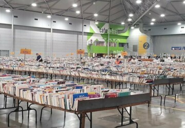 Tables of second hand books at Lifeline Bookfest Brisbane.