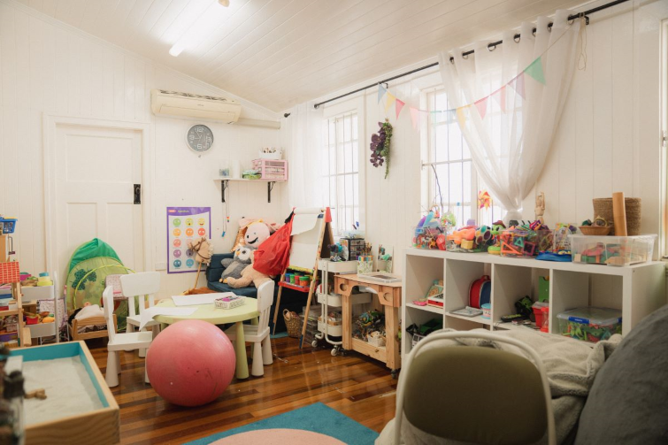 Blooming Heart Therapy therapy room.
