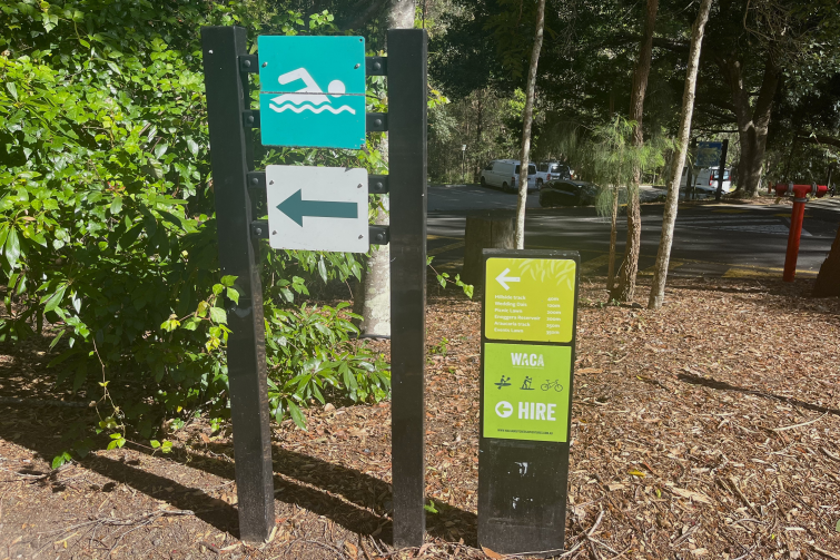 Walkabout Creek Enoggera Reservoir signage.