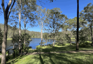 Walkabout Creek Enoggera Reservoir wide view.