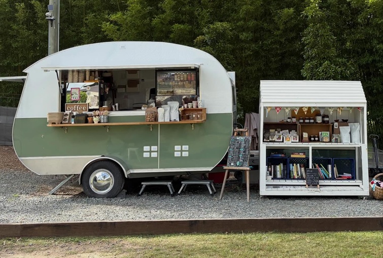 The Curious Caravan Pullenvale