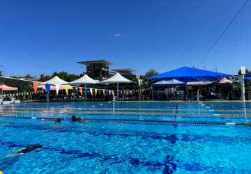 Langlands Park Memorial Pool wide view.