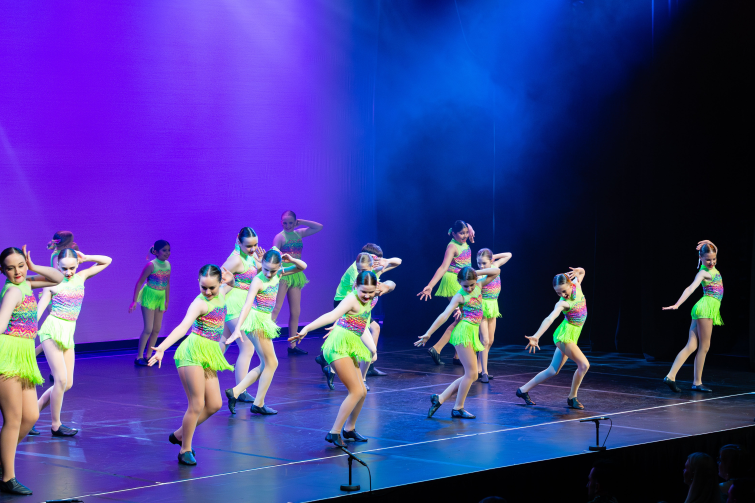 Shilleena's Dance Studio jazz performance.