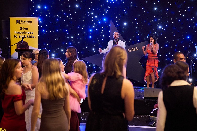 Mini and Me Ball 2025