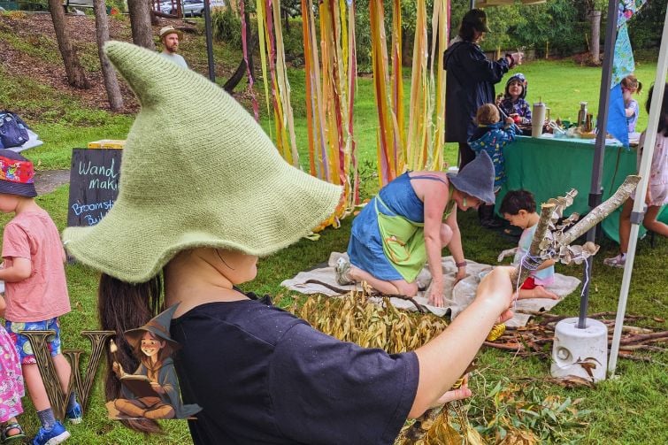 Wattlebrush School of Bushcraft and Wizardry sorting hat.