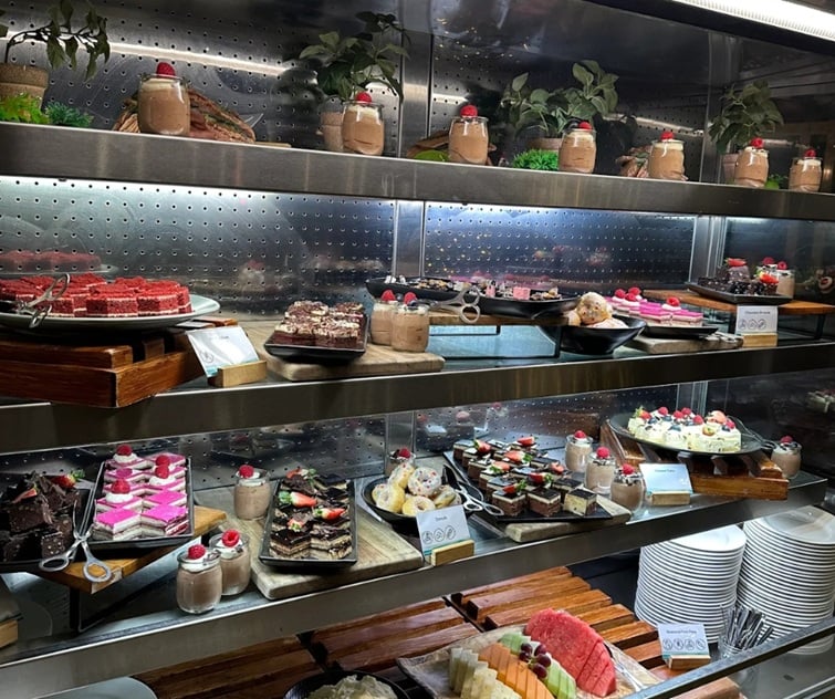 Waves Buffet Restaurant at Voco Hotel, and their dessert buffet.