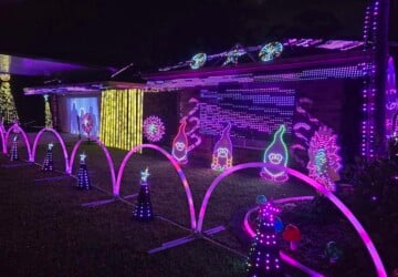 Christmas lights in Boondall.
