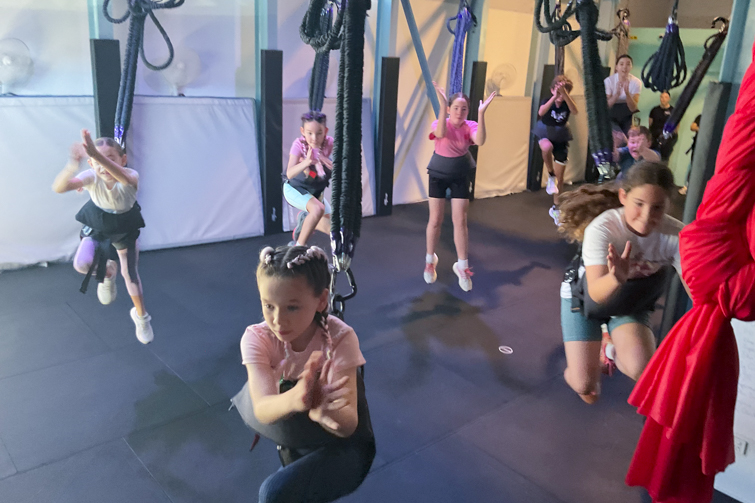Bungee Fit Brisbane City kids bungee fitness class.