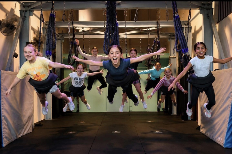 Bungee Fit kids bungee group new.