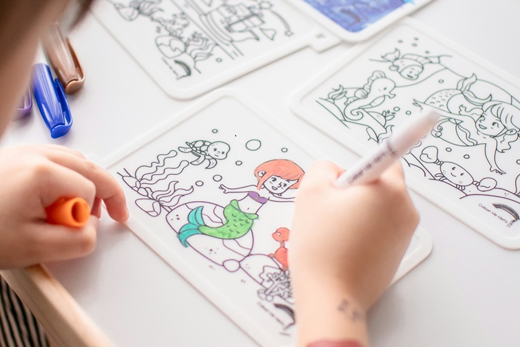 colouring kids