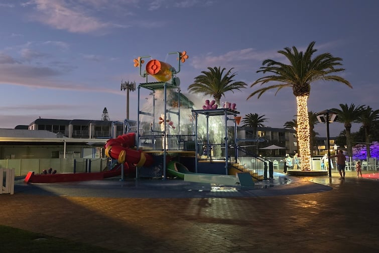 Water play area at Sea World Resort and dusk.