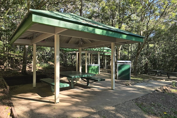 Picnic facilities at Quorn Close entrance at Buderim Falls.