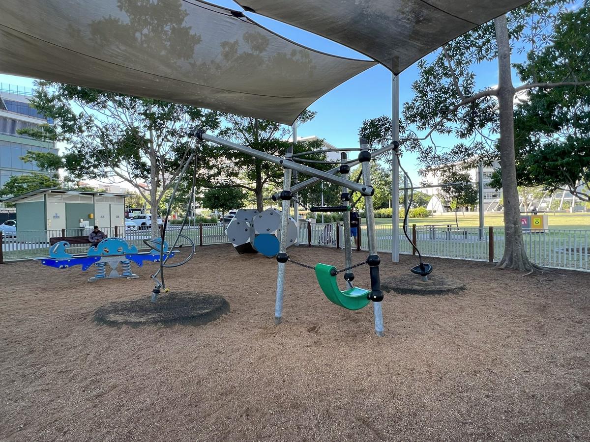 waterfront park brisbane.