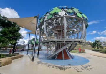Tree structure at Flagstone Water Park.
