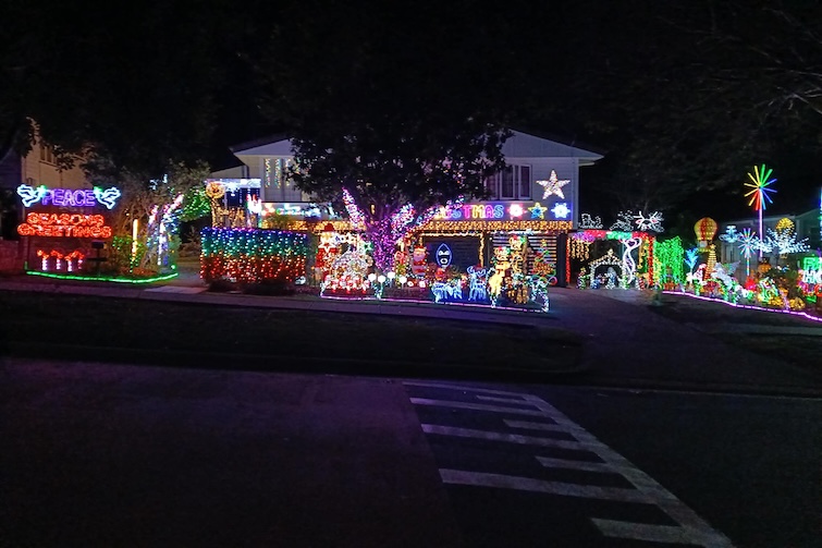 2025 Christmas light display at 101 Kempsie Road, Upper Mt Gravatt.