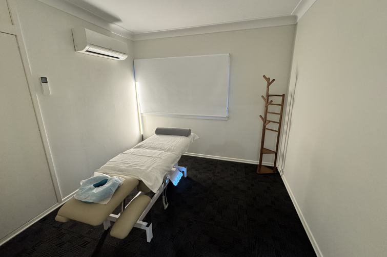 Qi Flow Wellness treatment room.