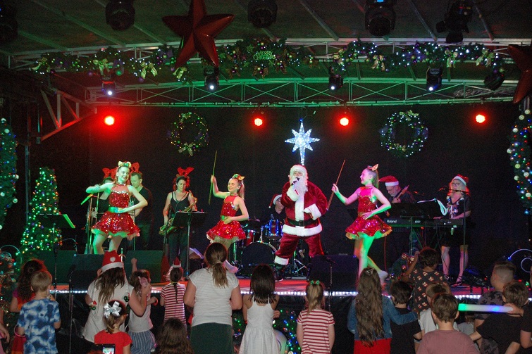 Runaway Bay Carols by Candlelight 2025