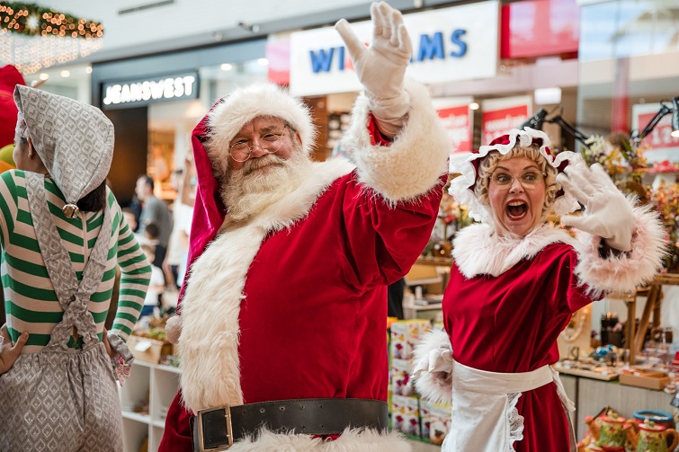 Santa’s arrival at Westfield North Lakes