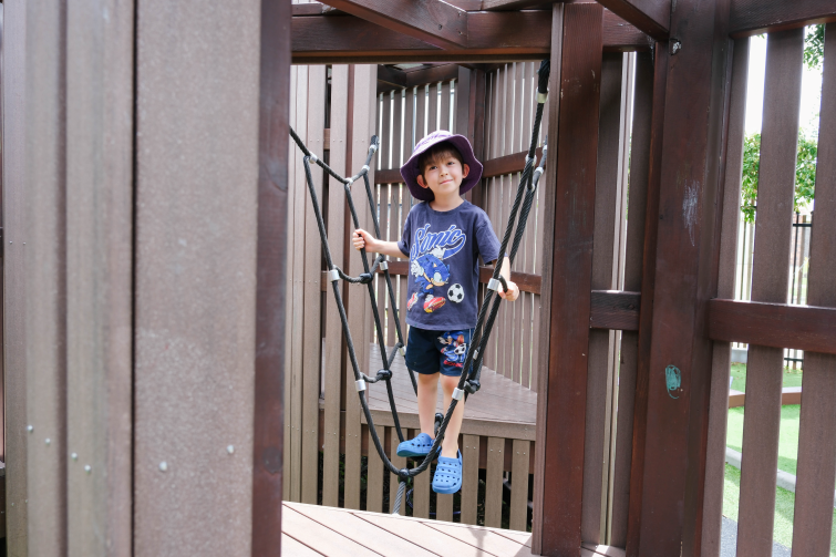 Little School Loganholme climbing bridge.