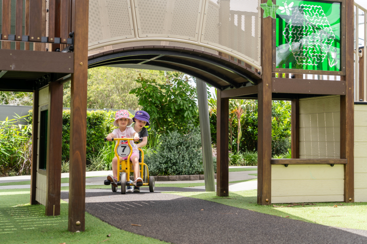 The Boulevard Early Learning Centre Mt Warren Park outdoor play.