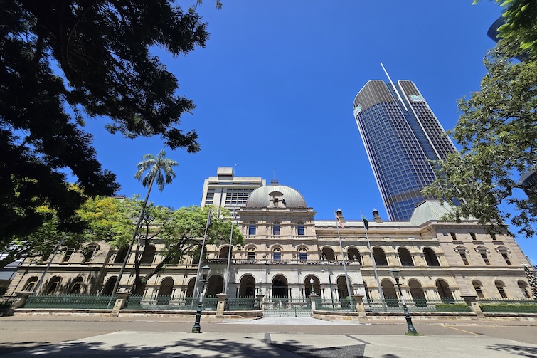 Old Government House next to Brisbane City Botanic Gardens.