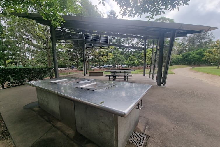 BBQ and picnic facilities at Rocks Riverside Park.