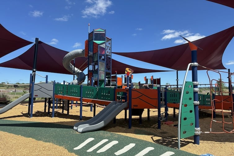 Playground at Daybreak Park, Walloon.