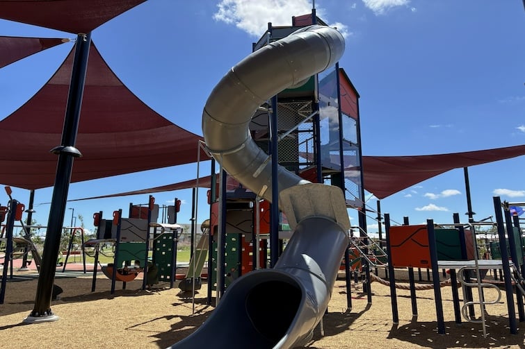 Large tunnel slide at Daybreak Park, Walloon.