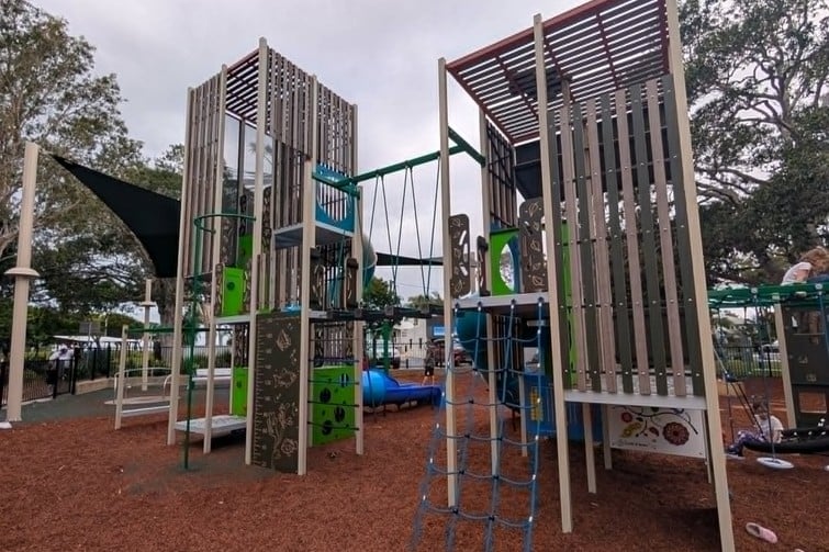 climbing fort at clayton park
