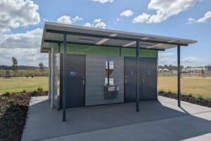 public toilets north harbour